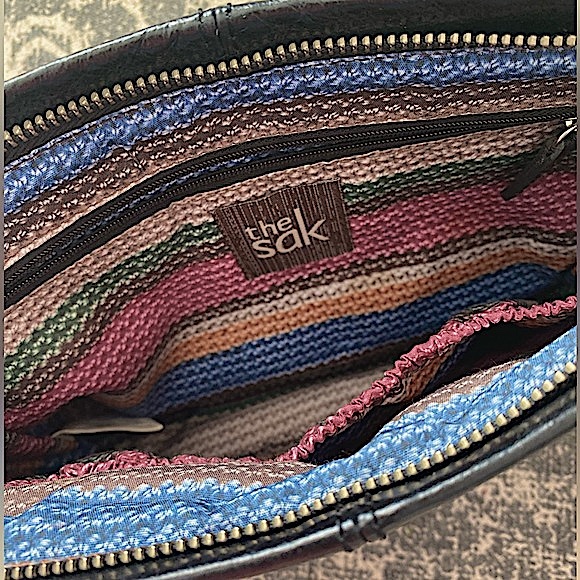 NWOT The Sak Black 100% Leather Versatile Clutch Purse - Picture 2 of 3